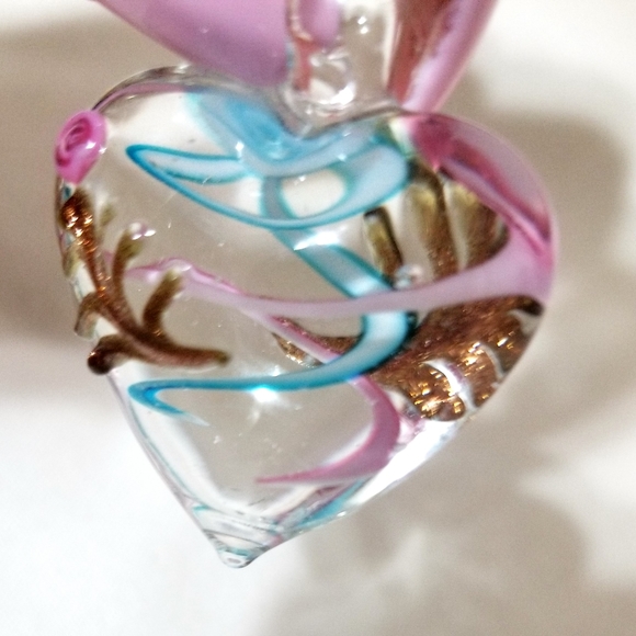 3D rose swirl glass pendant - Picture 3 of 4